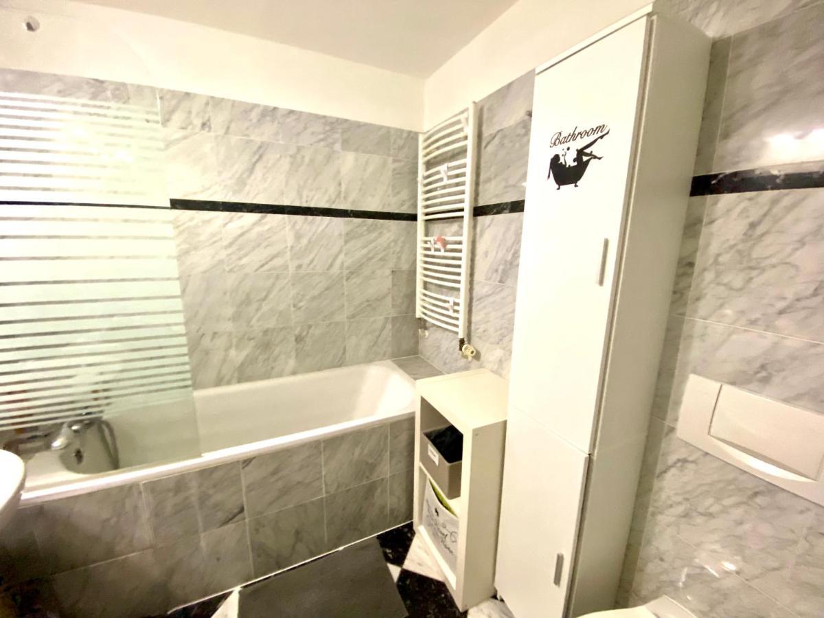 Fantastic Apartment In The City Center Praga Exterior foto
